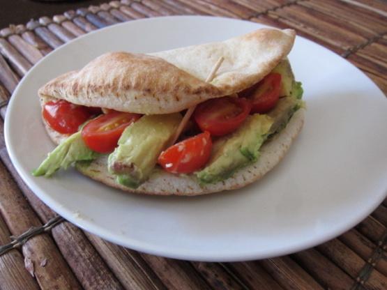 Avocado, Tomato, and Hummus Sandwich Avocado, Tomato, and Hummus Sandwich